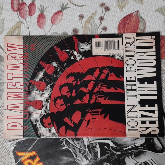 Planetary Comics Collectible Paperback Bundle - Picture 3 of 6